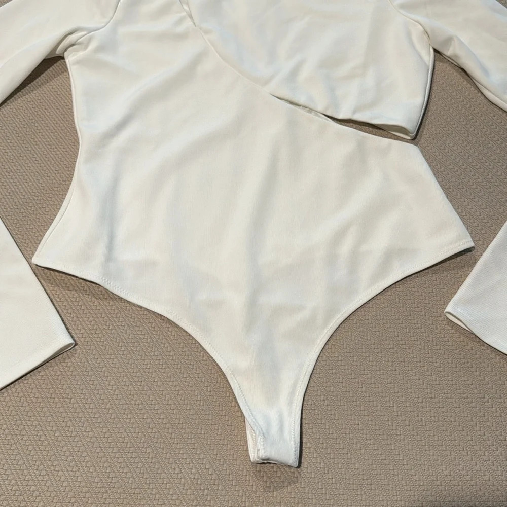 Not Yours To Keep Bodysuit - Picture 4 of 14